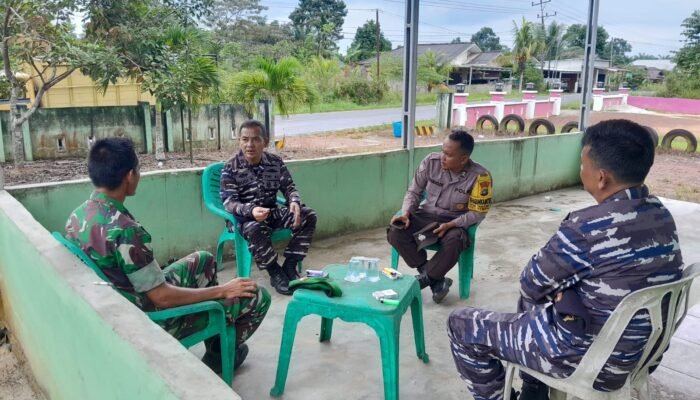 Sinergitas TNI-Polri dalam Hari Juang Kartika ke-79, Perkuat Kerja Sama Demi Keamanan Tempilang