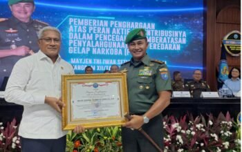 BNN Berikan Pangdam XII/Tanjungpura Mayjen TNI Iwan Setiawan Penghargaan