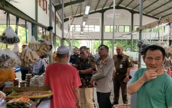 Jelang Ramadhan Kapolres Bangka Barat Sidak Pasar dan Pengecekan  Sembako