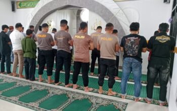 Polres Bangka Barat Gelar Sholat Ghaib untuk Tiga Anggota Polri yang Gugur di Way Kanan Lampung