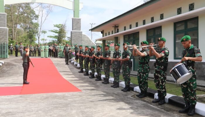 Pangdam ll/Sriwijaya Ujang Darwis Kunjungi Makorem 045/Gaya