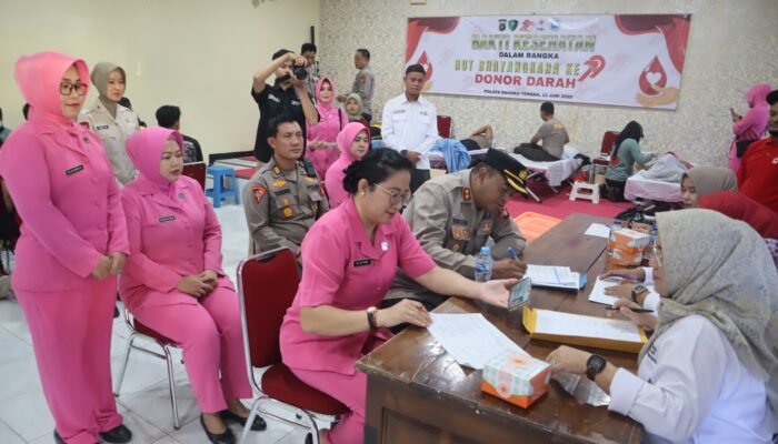 Polres Bangka Tengah Gelar Bakti Kesehatan Donor Darah Sambut HUT Bhayangkara ke-79