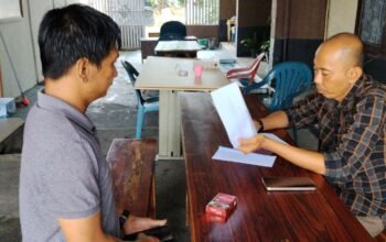 KPU Kota Pangkalpinang diduga Biarkan  Simbol Negara Robek dan kusam Berkibar. Martabat Negara di Lecehkan