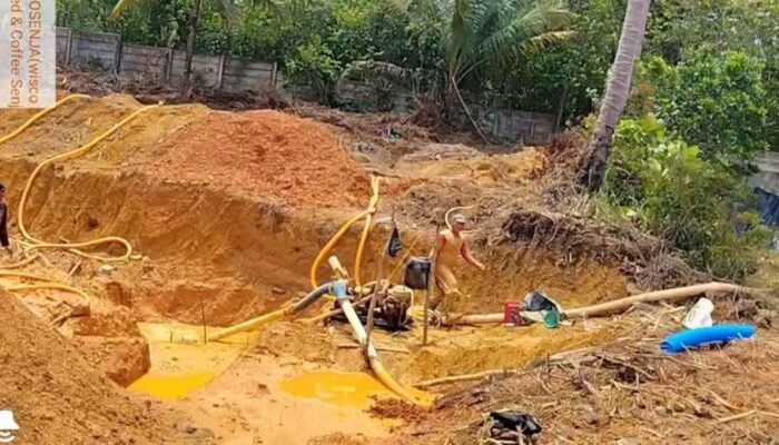 Pak Rt Ikbal diduga bukan Melestarikan Namun Ikut Serta Dalam Perusakan Alam Wilayah Pemukiman Penduduk